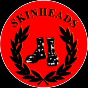 Skinheads - zum Schließen ins Bild klicken