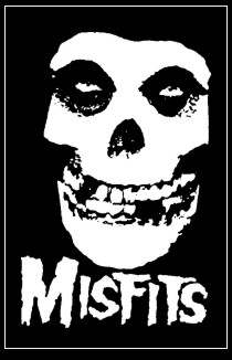 Misfits - Skull / Schrift - zum Schließen ins Bild klicken
